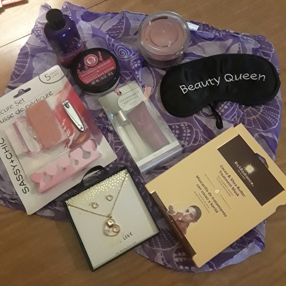 Goodie bucket - Picture 2 of 2